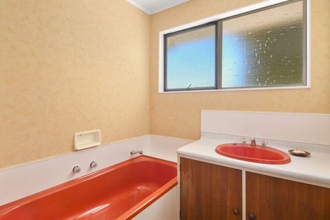 Photo of property in 9 Bydder Terrace, Patons Rock, Takaka, 7182