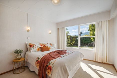 Photo of property in 4 Matipo Street, Waikanae, 5036