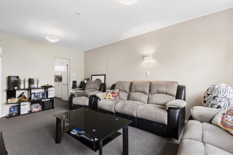 Photo of property in 4f9 Claremont Grove, Mount Victoria, Wellington, 6011