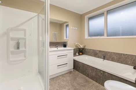 Photo of property in 61r Pyes Pa Road, Pyes Pa, Tauranga, 3112