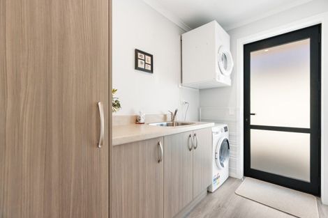 Photo of property in 6 Hartley Court, Cromwell, 9310