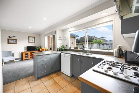 Photo of property in 27 Northmeadow Drive, Rototuna, Hamilton, 3210