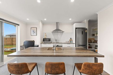 Photo of property in 35 Cumming Street, Okato, 4335