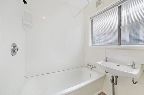 Photo of property in 19 Hildreth Street, Karori, Wellington, 6012