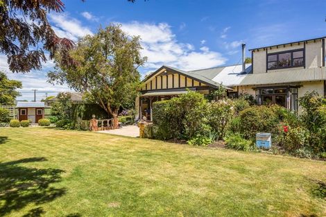 Photo of property in 120 Aorangi Road, Bryndwr, Christchurch, 8053