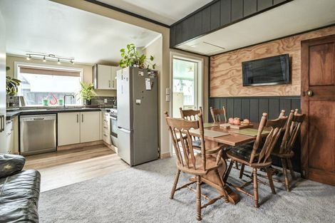 Photo of property in 700 Buller Street, Akina, Hastings, 4122