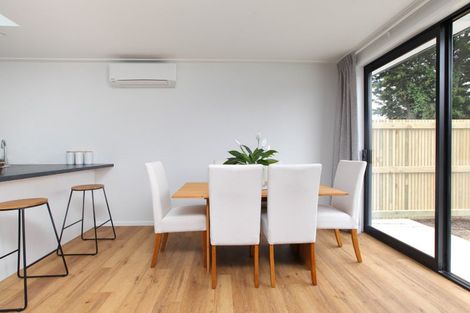 Photo of property in 16u4 Heath Street, Saint Andrews, Hamilton, 3200