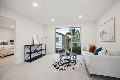 Photo of property in 37b Sorrel Crescent, Bucklands Beach, Auckland, 2012