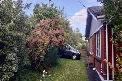 Photo of property in 1/163 View Road, Sunnyvale, Auckland, 0612