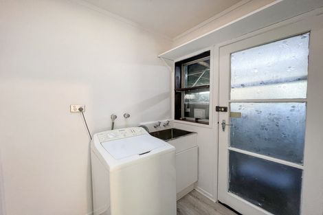 Photo of property in 5/68 Clayburn Road, Glen Eden, Auckland, 0602