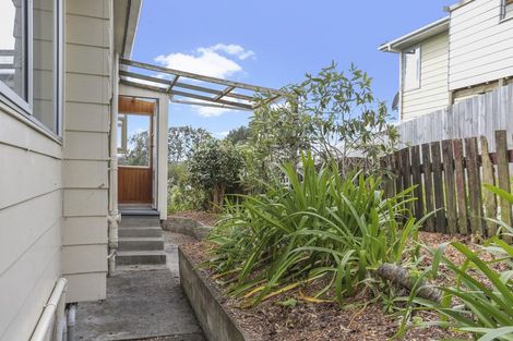 Photo of property in 43 Gallony Avenue, Massey, Auckland, 0614