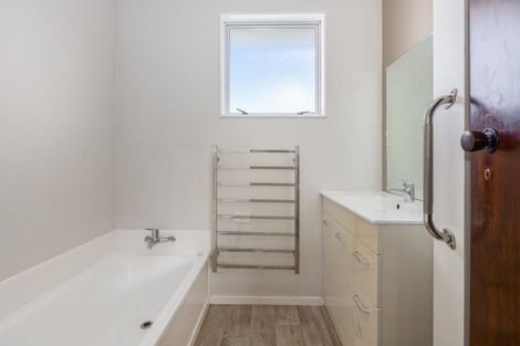 Photo of property in 7 The Bollard, Whitby, Porirua, 5024