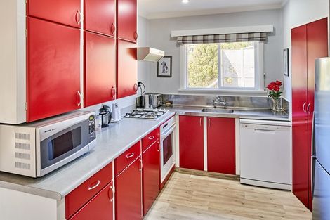 Photo of property in 5 Mahoe Street, Tawa, Wellington, 5028