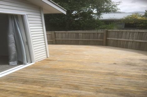 Photo of property in 461 East Coast Road, Murrays Bay, Auckland, 0630