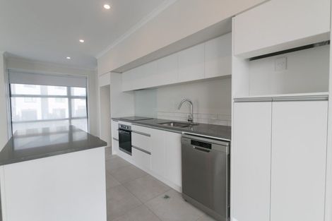 Photo of property in 32 Raranga Lane, Hobsonville, Auckland, 0616