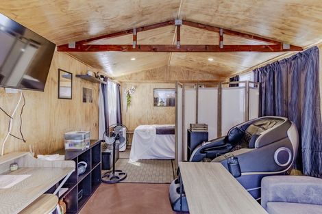 Photo of property in 12 Glamorgan Avenue, Tamatea, Napier, 4112