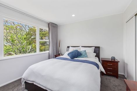 Photo of property in 4 Portadown Avenue, Pakuranga Heights, Auckland, 2010