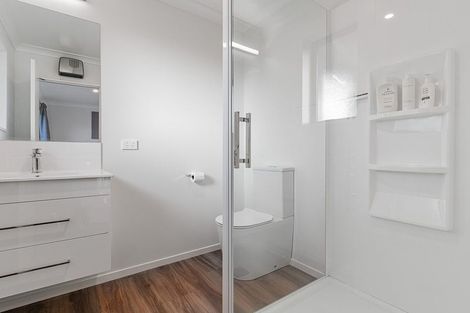 Photo of property in 4 Pierce Street, Marshland, Christchurch, 8083