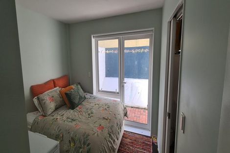 Photo of property in Pirie Street Townhouses, 31/35 Pirie Street, Mount Victoria, Wellington, 6011