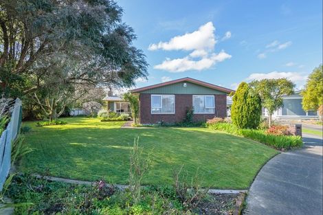 Photo of property in 9 Panako Place, Awapuni, Palmerston North, 4412