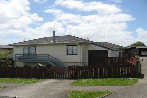 Photo of property in 2/7 Kopara Place, Clendon Park, Auckland, 2103