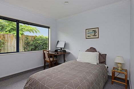Photo of property in 3 Knightsbridge Place, Taradale, Napier, 4112