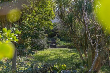 Photo of property in 166 Wellington Road, Paekakariki, 5034