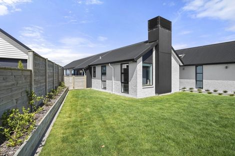 Photo of property in 8 Goldstone Place, Omokoroa, 3114