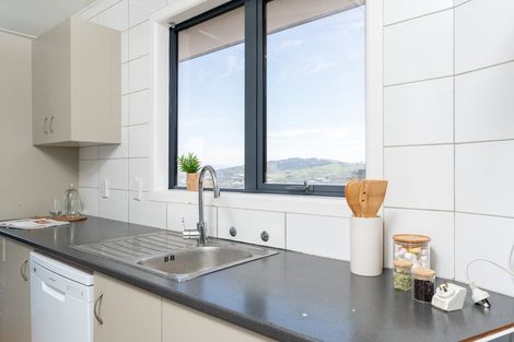 Photo of property in 14 Rice Crescent, Newlands, Wellington, 6037