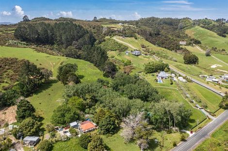Photo of property in 863 Weranui Road, Wainui, Silverdale, 0994