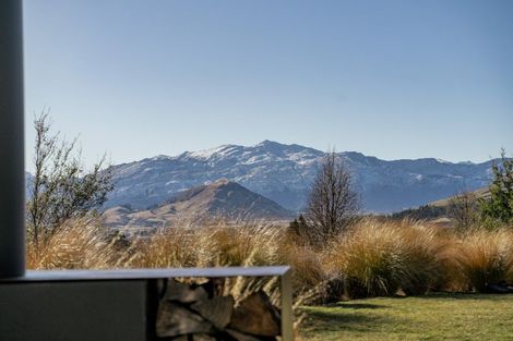 Photo of property in 1 Chimney Lane, Jacks Point, Queenstown, 9371