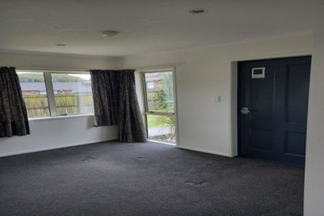 Photo of property in 6 Glen Norman Avenue, Henderson, Auckland, 0610