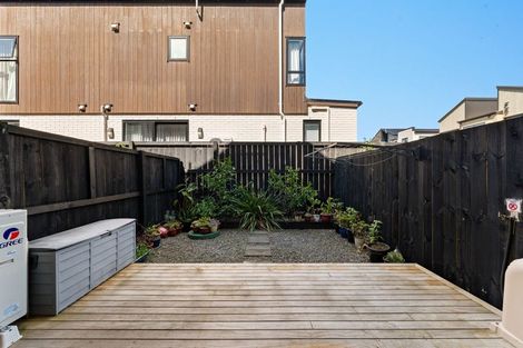 Photo of property in 17 Peihana Road, Hobsonville, Auckland, 0616