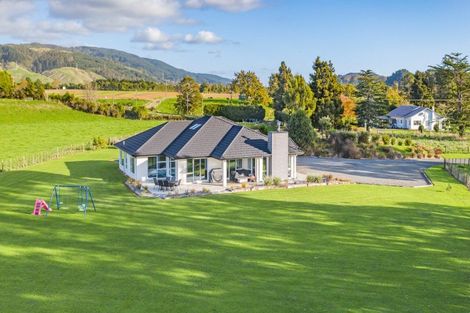 Photo of property in 335 Muhunoa Road East, Muhunoa East, Levin, 5570