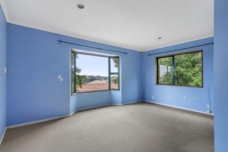 Photo of property in 10 Egret Court, Unsworth Heights, Auckland, 0632