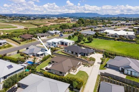 Photo of property in 3 Lakeside Terrace, Omokoroa, 3114