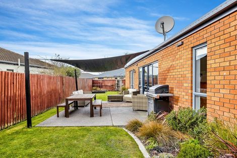 Photo of property in 28 Hawkins Place, Rangiora, 7400