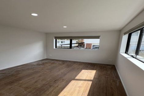 Photo of property in 38 Greenhill Crescent, Pakuranga, Auckland, 2010