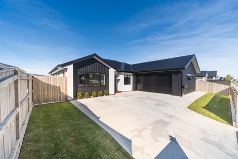 Photo of property in 78 Freedom Drive, Kelvin Grove, Palmerston North, 4470