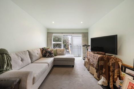 Photo of property in Kingsgate Flats, 10 Austin Street, Mount Victoria, Wellington, 6011