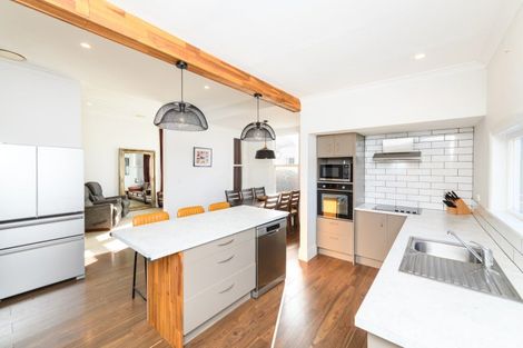 Photo of property in 84 Featherston Street, Takaro, Palmerston North, 4412
