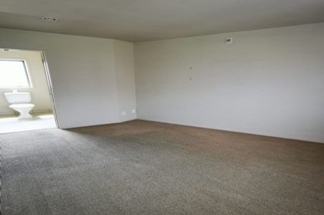 Photo of property in 2b/8 Crown Lynn Place, New Lynn, Auckland, 0600