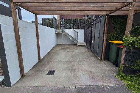Photo of property in 28 Hobsonville Point Road, Hobsonville, Auckland, 0616