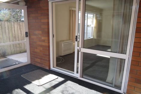 Photo of property in 4 Solway Avenue, Ilam, Christchurch, 8041