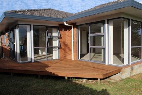 Photo of property in 2/21 Glanworth Place, Dannemora, Auckland, 2016