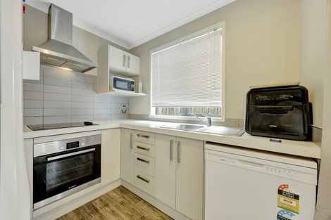 Photo of property in 4/99 Lake Road, Frankton, Hamilton, 3204