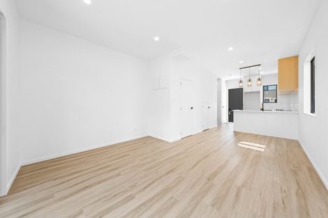Photo of property in 16 Kiato Lane, Flat Bush, Auckland, 2019