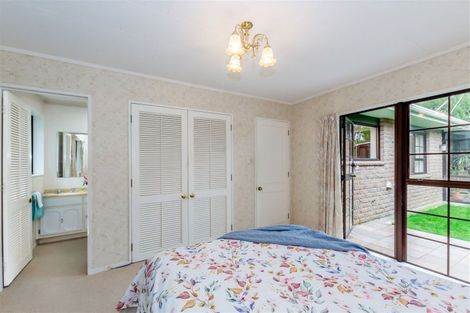 Photo of property in 56a Rewarewa Crescent, Waikanae, 5036