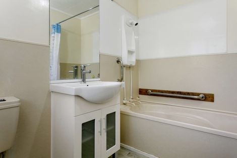 Photo of property in 24 Invergarry Road, Hilltop, Taupo, 3330