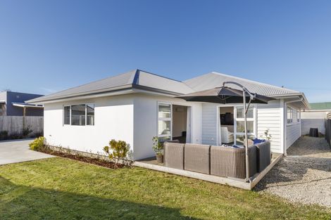 Photo of property in 34 Shamrock Street, Takaro, Palmerston North, 4412